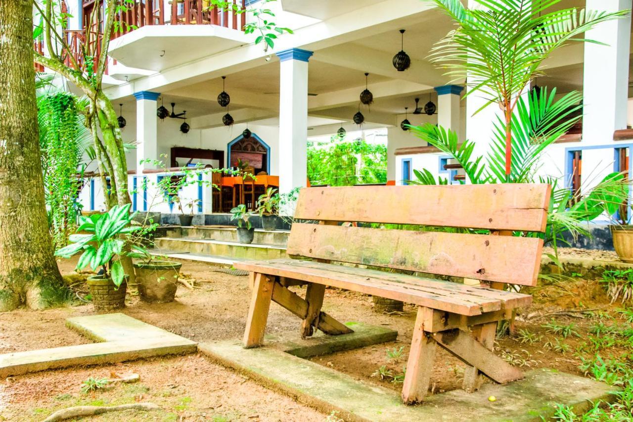 No Name Rest Hotel Unawatuna Exterior foto